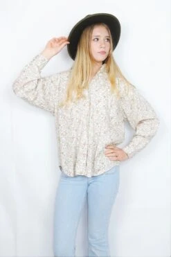 70's Vintage Shirt - Parchment With Muted Summer Blossom - Free Size XL