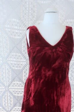 70's Vintage Dress - Ruby Dust Velvet - Size XXS -Style Luma Sales Store IMG 0365 81d38e1c 601e 4bc9 bf96 097c1a0781ba
