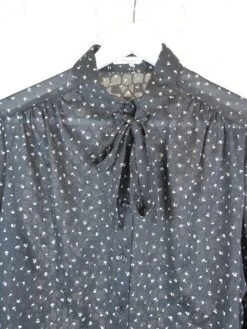 70's Vintage - Black & White Sheer Floral Shirt - Size L/XL -Style Luma Sales Store IMG 0753x 88f00d8d e59e 44c1 8b1e 9922543bb8bd