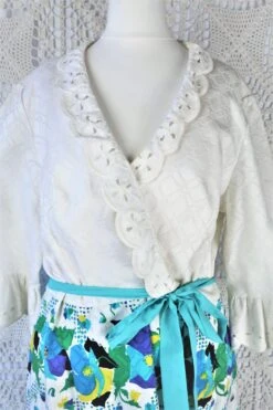 Vintage 70s Maxi - Broderie Anglaise Floral Wrap Dress - Free Size M -Style Luma Sales Store IMG 1027 7615ea10 f1b5 4d64 b4ee 941fb5ab2cf0