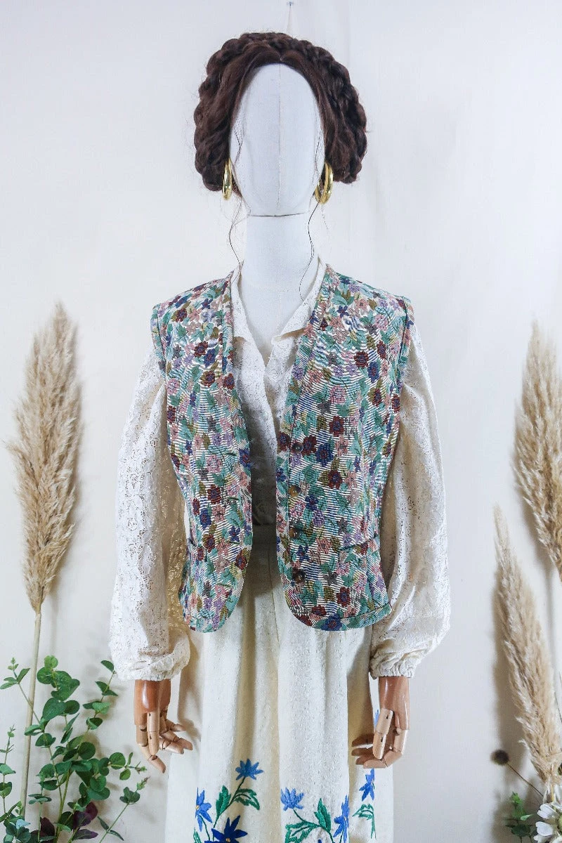 Vintage Waistcoat - Darling Meadow Tapestry - Size S 5 Vintage Waistcoat - Darling Meadow Tapestry - Size S - Image 3