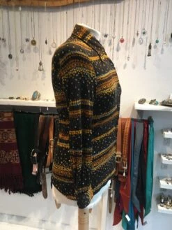 Retro 70s Ditsy Print Shirt - XS/S -Style Luma Sales Store image 10358219 3024 46c4 83a6 677036a99e79