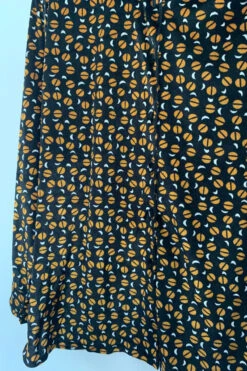 Vintage Shirt - Retro Rust & Midnight Velvet - Free Size M/L -Style Luma Sales Store image f4e0e83e 0fce 4b5c bc1f bd895ecc0db8