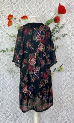 SALE Vintage Black Floral Dress With Lace - Size S -Style Luma Sales Store image ff1025c9 3987 4947 ab1d 1bca2116bcff