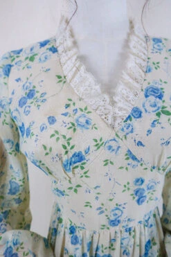 Vintage Maxi Dress - Lace And Sky Rose Prairie Dress - Size XS -Style Luma Sales Store vintage bohemian retro bohochic 1970s hippie preloved boho clothing all about audrey 155